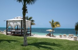 Beach side at the RIU Palace Peninsula, Cancun.