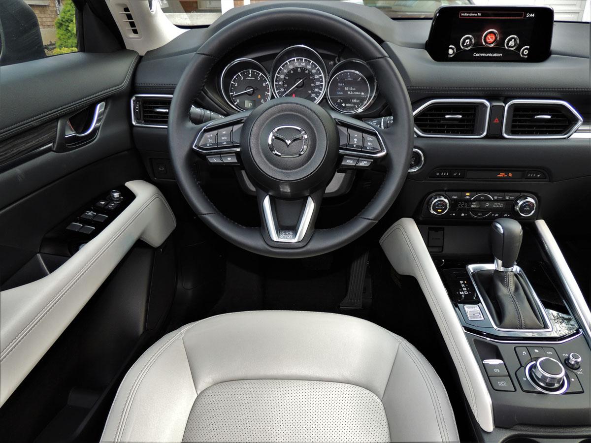 Управление мазда сх5. Mazda cx5 Interior. Mazda CX 5 салон. Мазда СХ 5 2017 салон. Mazda CX-5 2017 интерьер.