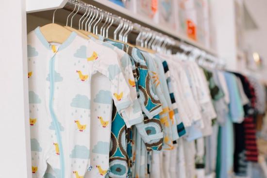 Birth gifts: How to choose the right size of clothing