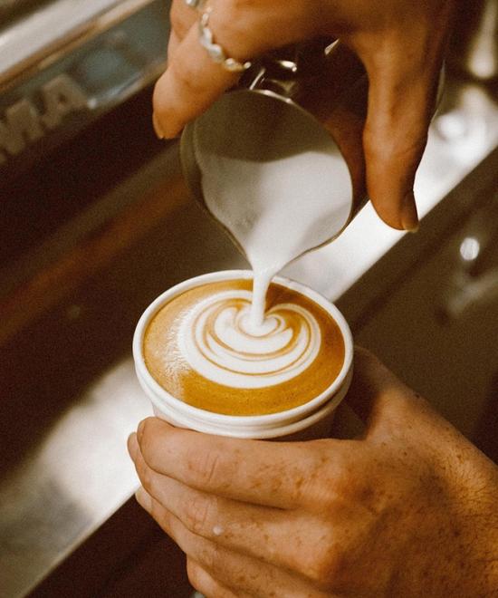 3 beautiful commercial espresso machines you can spot in Ottawa coffee shops