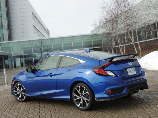 Canada’s most popular car turns up the heat with Si Coupe
