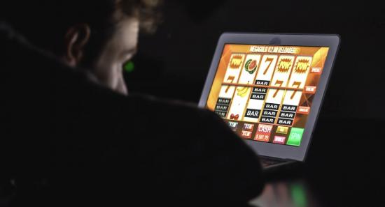 Risks of online gambling in 2022